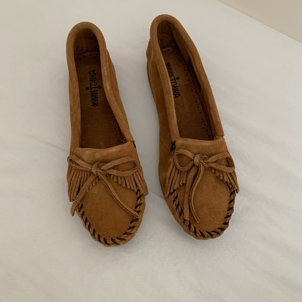 Never been worn/Brand New Minnetonka moccosins